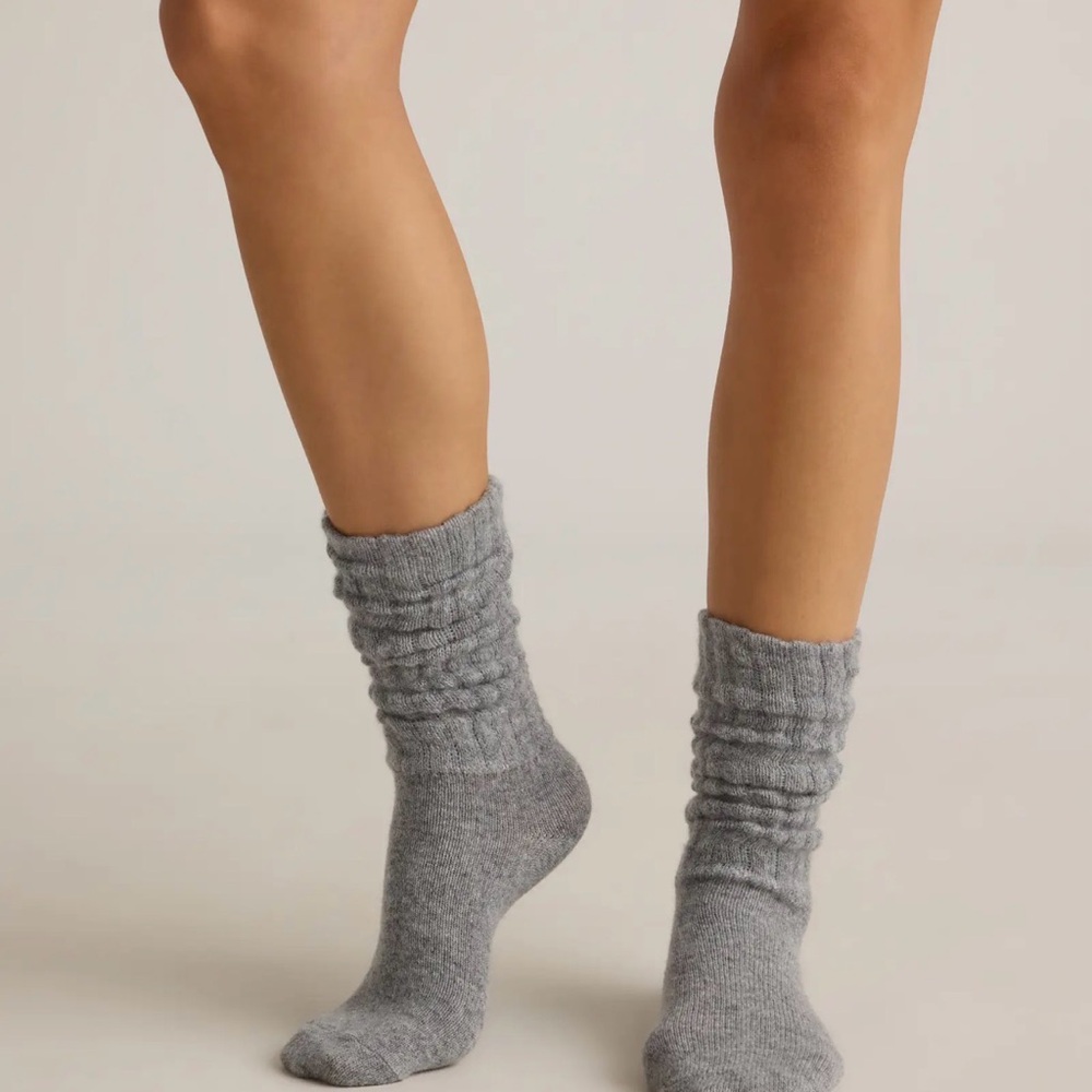 Quince Mongolian Cashmere Slouch Socks  in Heather Gray Unisex Size M/L - Picture 2 of 4